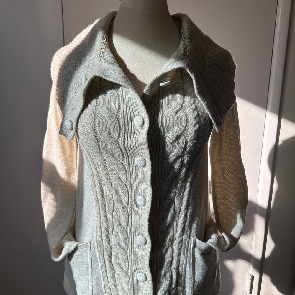 Elegant Cable Knit Cardigan - Gray and Cream